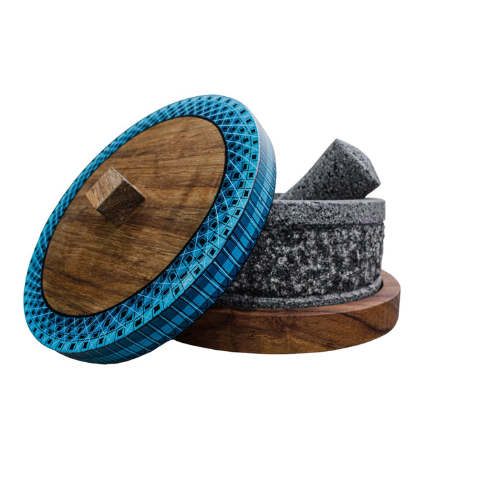 Pre-Order Item: Yolia 20 cm Molcajete con base de madera y tapa de alebrije azul