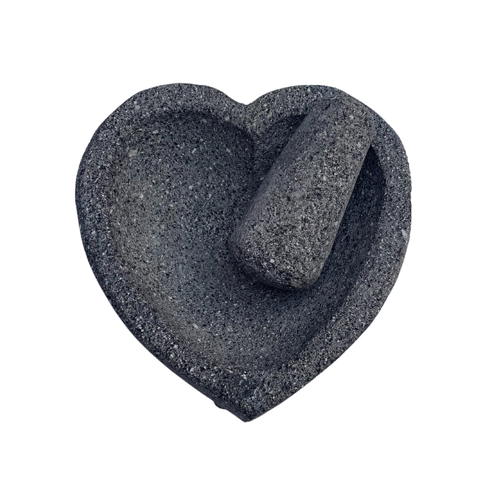 Molcajete Amoroso de 20 cm:  Diseño en Forma de Corazón para Sabores Auténticos