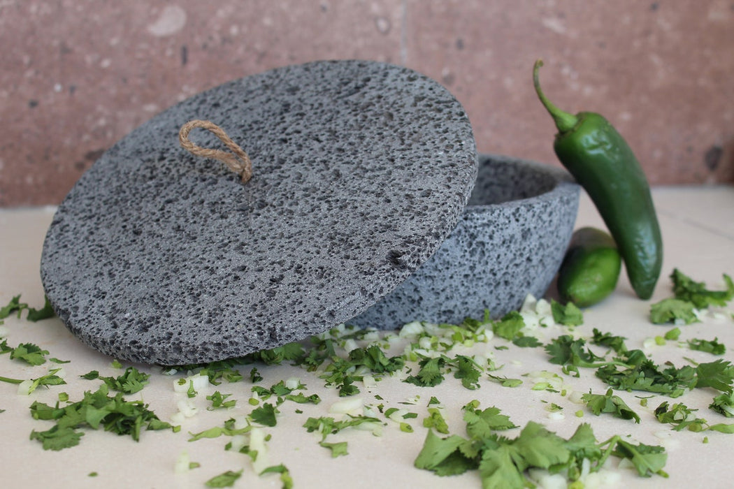 Tortillero Hue Hue de Piedra Volcánica, Incluye Comal para Poder Mantener Calientes las Tortillas